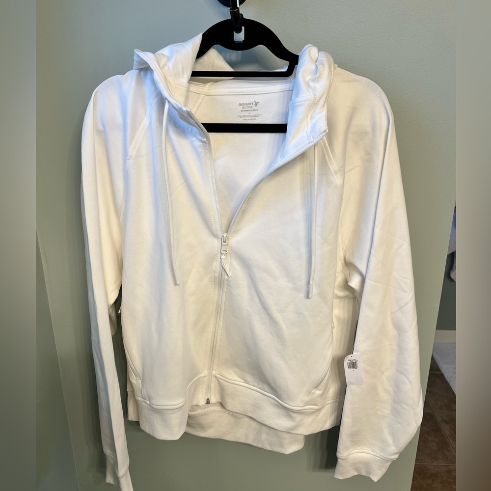 BNWT Old Navy active dynamic fleece white sweatshirt